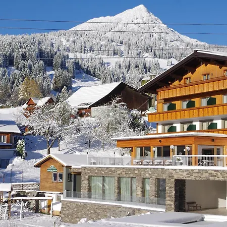Burtschahof Hotel Bürserberg