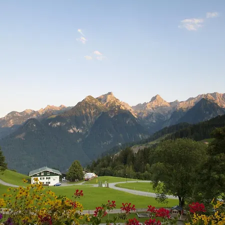 Burtschahof Hotel 3*